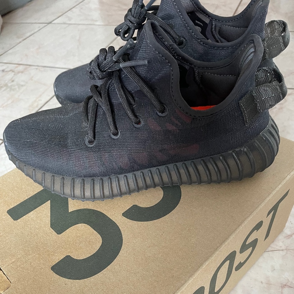 Adidas Yeezy Boost 350 V2 Mono Cinder